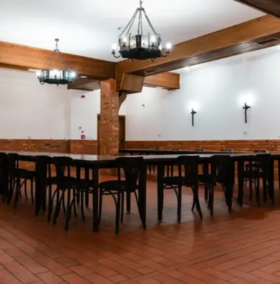 Podzamcze: Idealne miejsce na spotkania biznesowe i konferencje