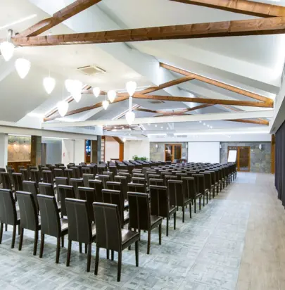 Wyszukiwarka miejsc konferencyjnych - Twoje idealne rozwiązanie!