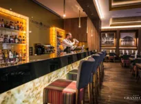 BISTRO GRAND Lounge Bar & Restaurant & Cafe