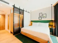 Pokój typu King (łóżko 180x200) dostosowany dla osób niepełnosprawnych