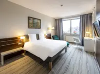 APARTAMENT Z TARASEM